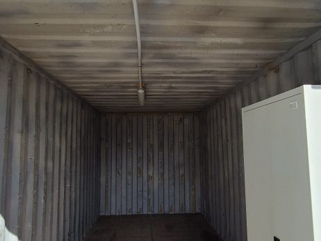 #188 – 20′ Container with Interior Cabinet